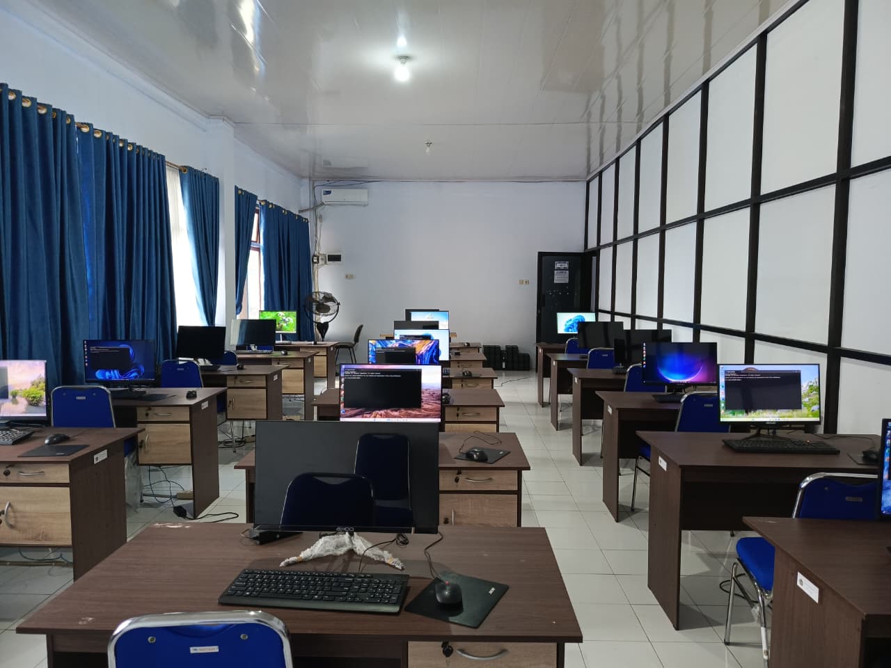 Laboratorium Jaringan Komputer Gallery
